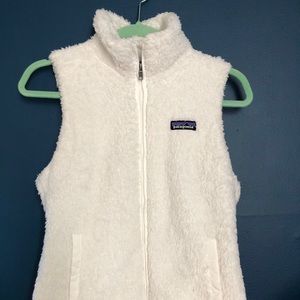Patagonia fuzzy white vest